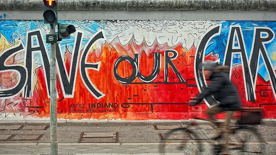 Alle_Rubriken_Save_our_Earth_c.Pixabay_berlin-wall-50730_1280